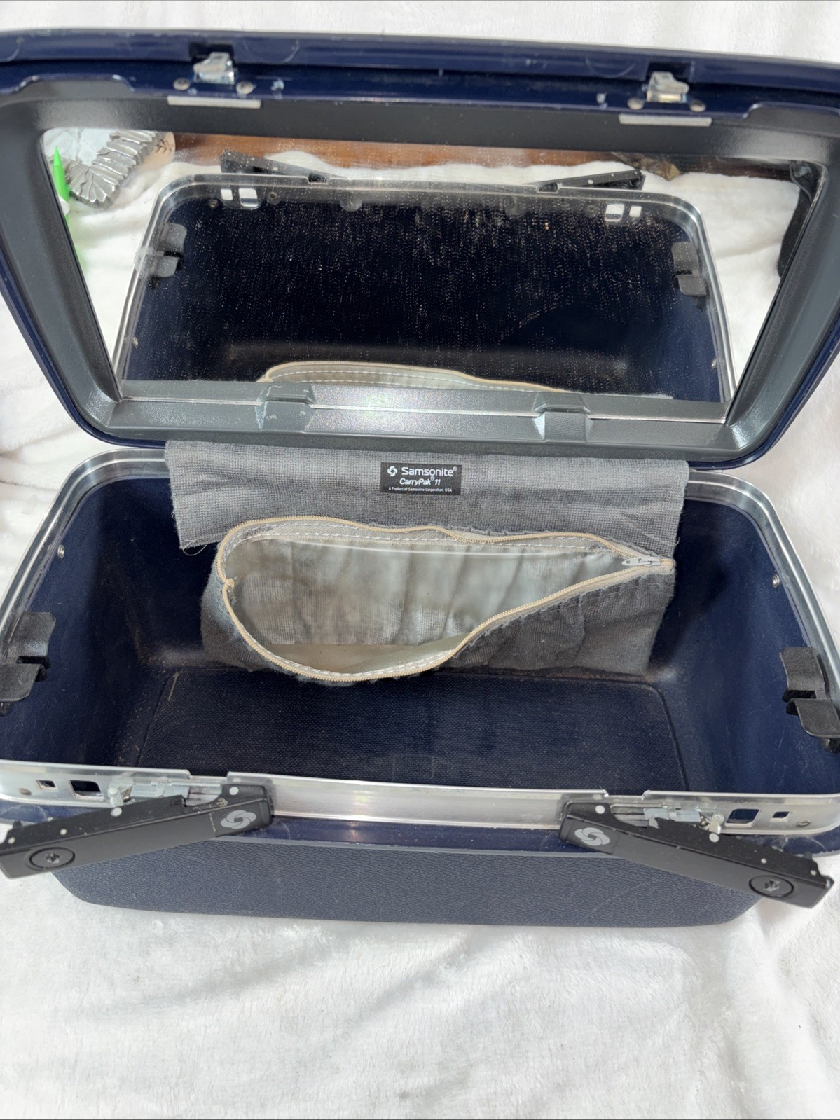Vintage Samsonite Sentry II Navy Blue Train Case Makeup Trunk Mirror Hardshell
