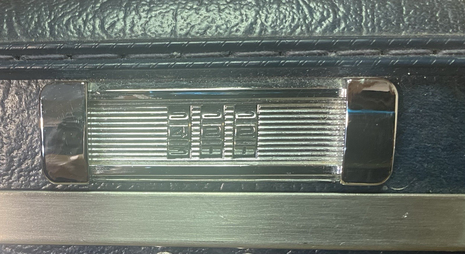 VIntage Blue American Tourister Escort Train Case Combination Lock & Mirror Tray