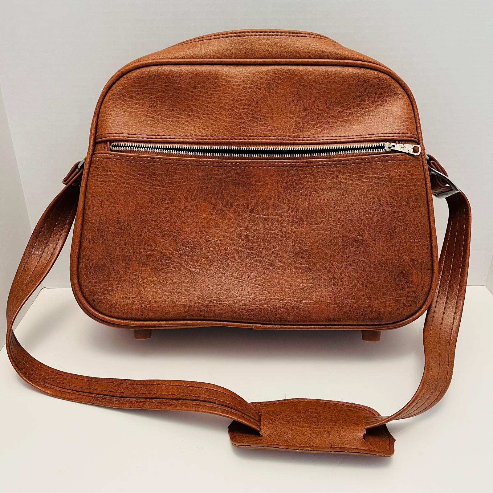 VINTAGE Meridian Profile Leather Travel Bag Carry On Shoulder Strap Luggage