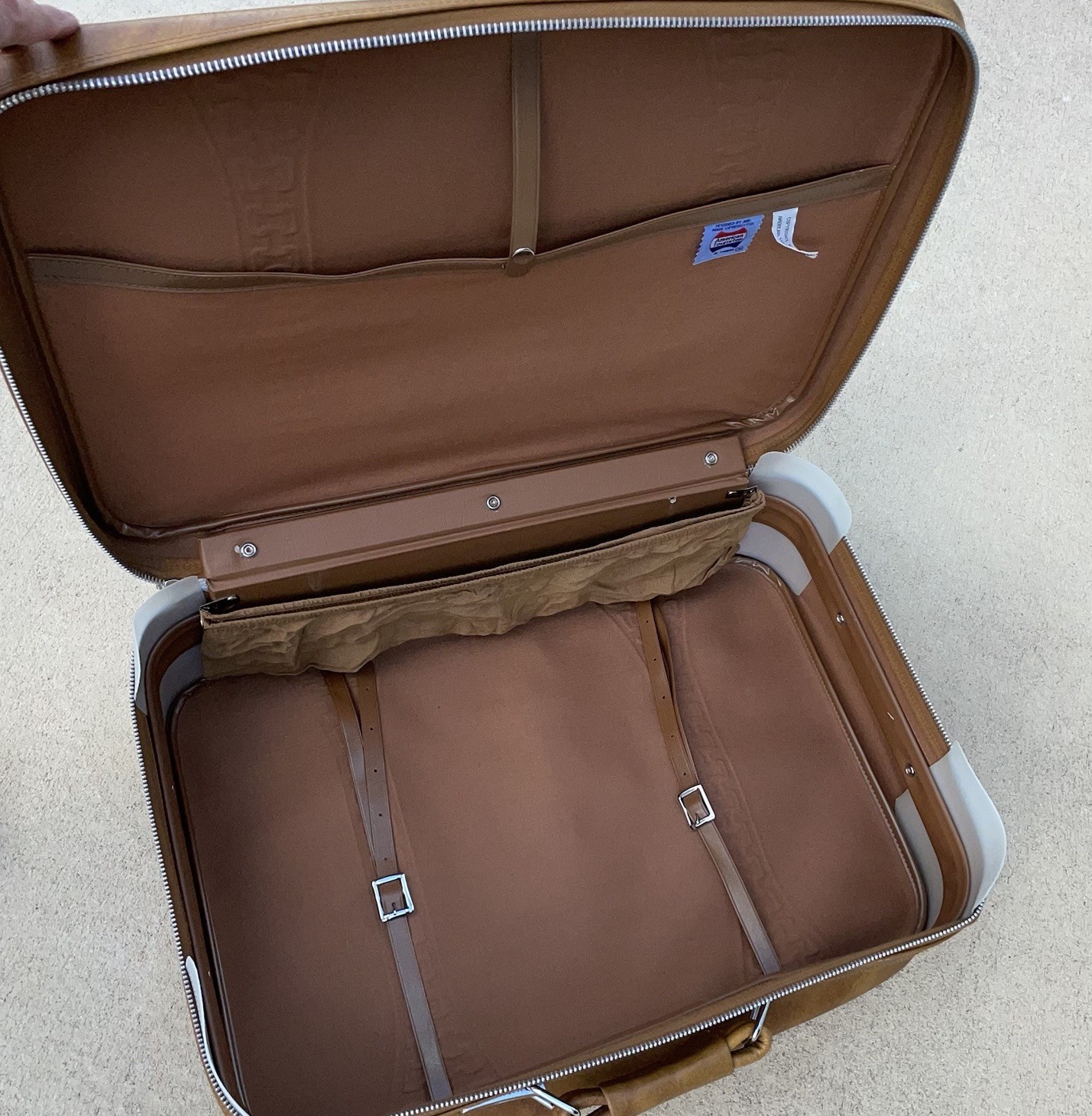 American Tourister Suitcase Vintage Brown Naugahyde Medium Nice Retro Travel