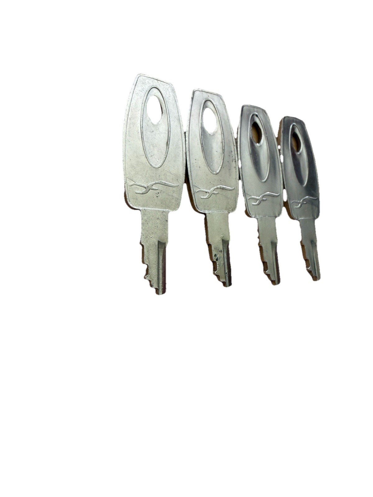 Vintage Set Of 4 Starflight Luggage Keys 2” Long For Your Vintage Luggage