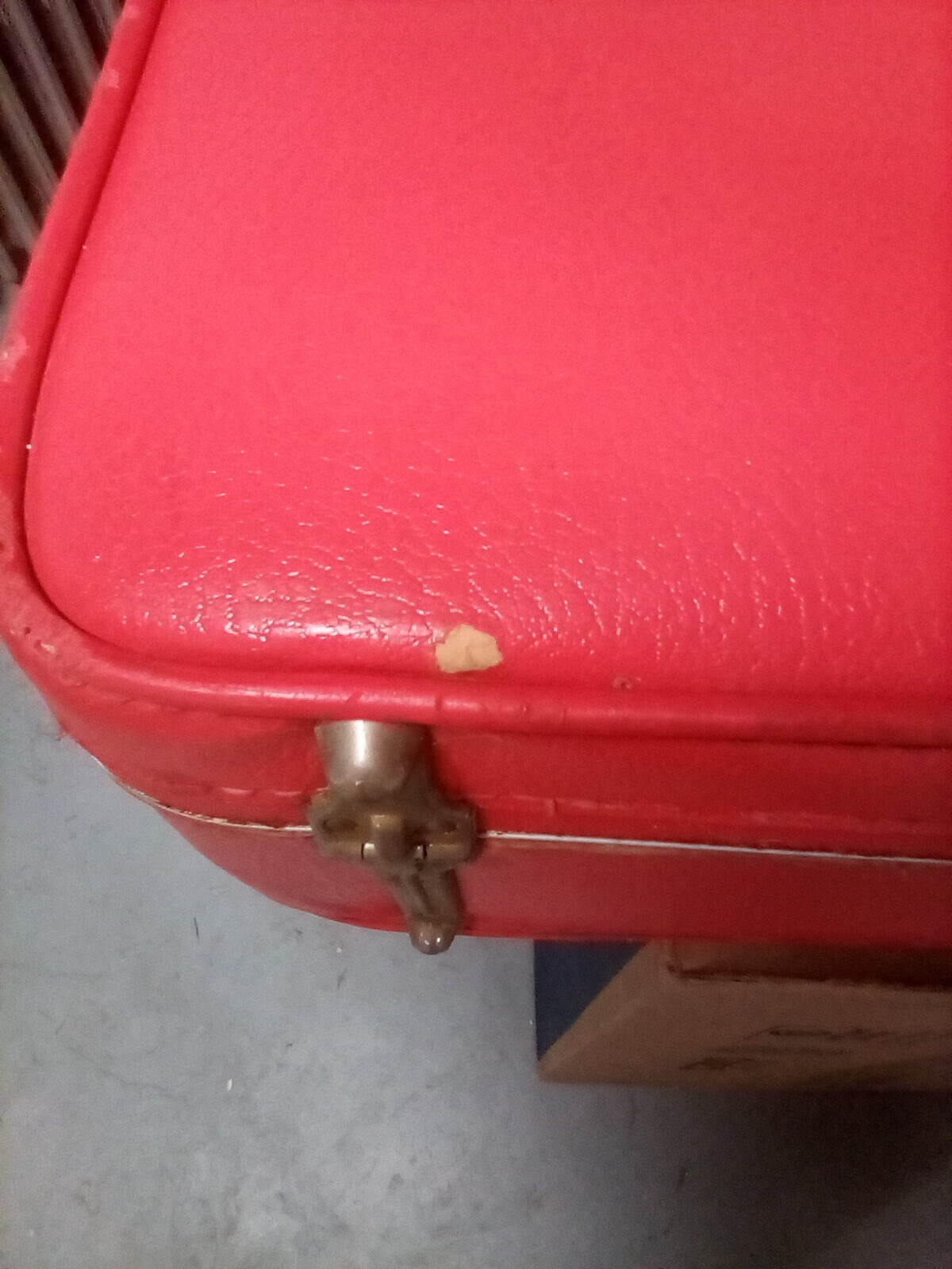 Vintage Amelia Earhart Suitcase–With Keys–Great Shape!