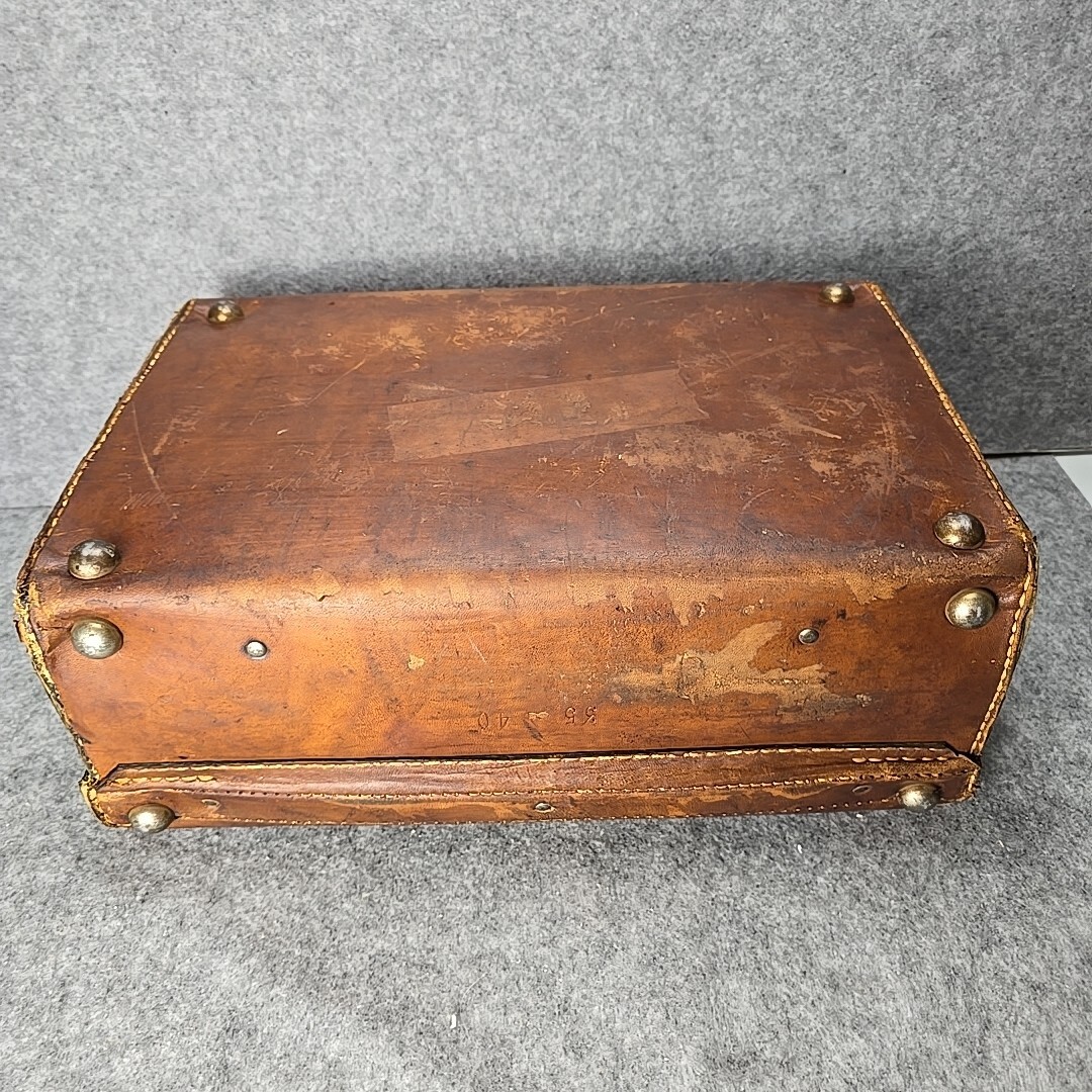 Antique Leather Suitcase With Cunard White Star Cabin Class “L” Sticker
