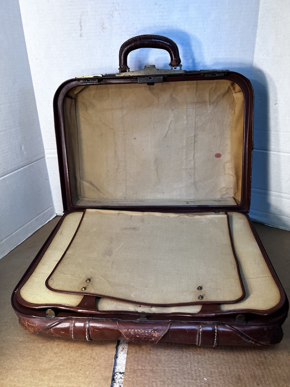 Vintage Top Grain Cowhide Leather Luggage Suitcase Doctor Bag 20x15x8 Distressed
