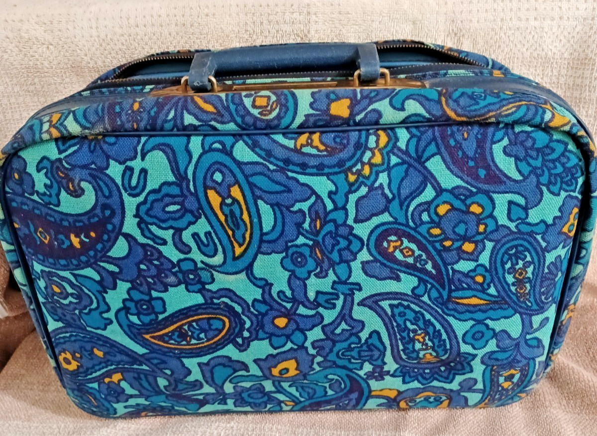 VTG 1970s Travelware Mod Suitcase Unique Paisley Canvas Blue and yellow