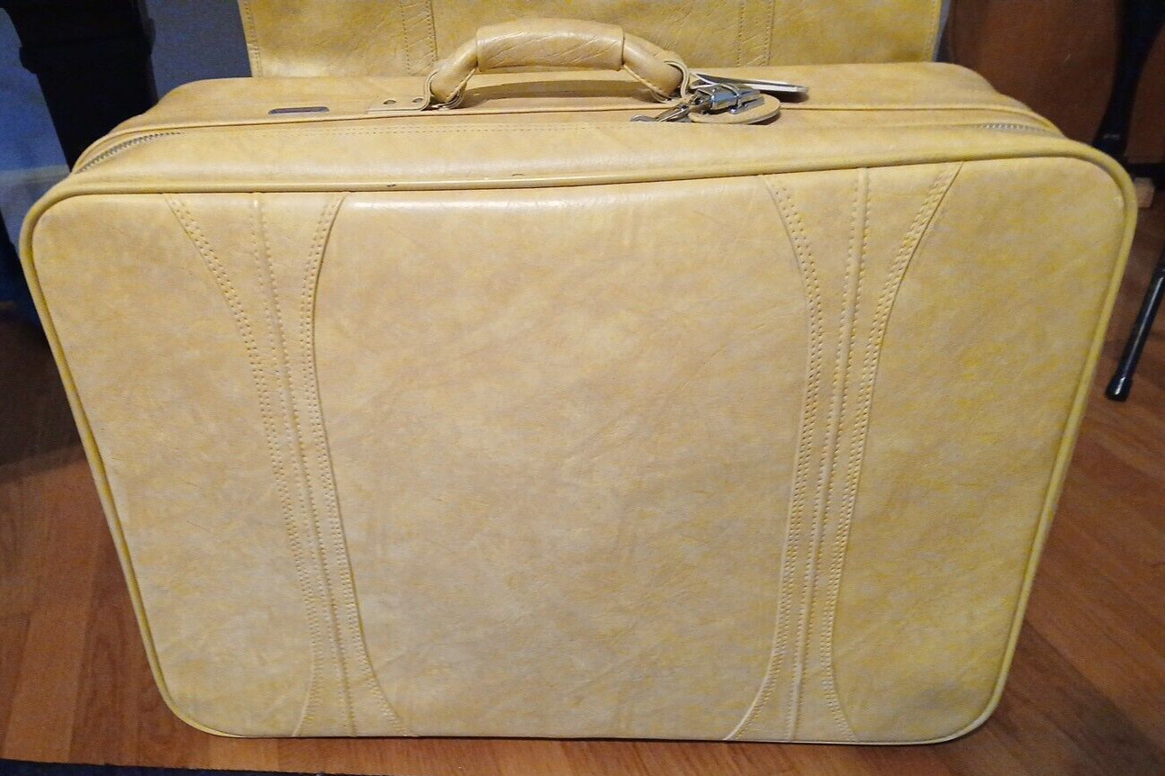 1975 2 American Tourister Escort Luggage & Suit/Dress Hanger w/ HANGERS Yellow