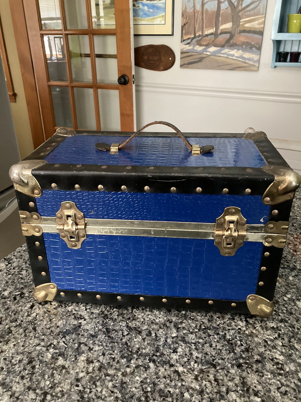Adorable Vintage Buxton Royal Blue Faux Crocodile & Brass Small Travel Trunk
