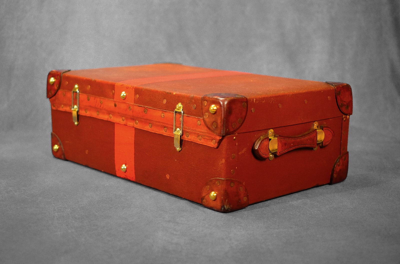 PUKKA LUGGAGE Antique Vintage Suitcase Trunk Motoring Case Leather Brass