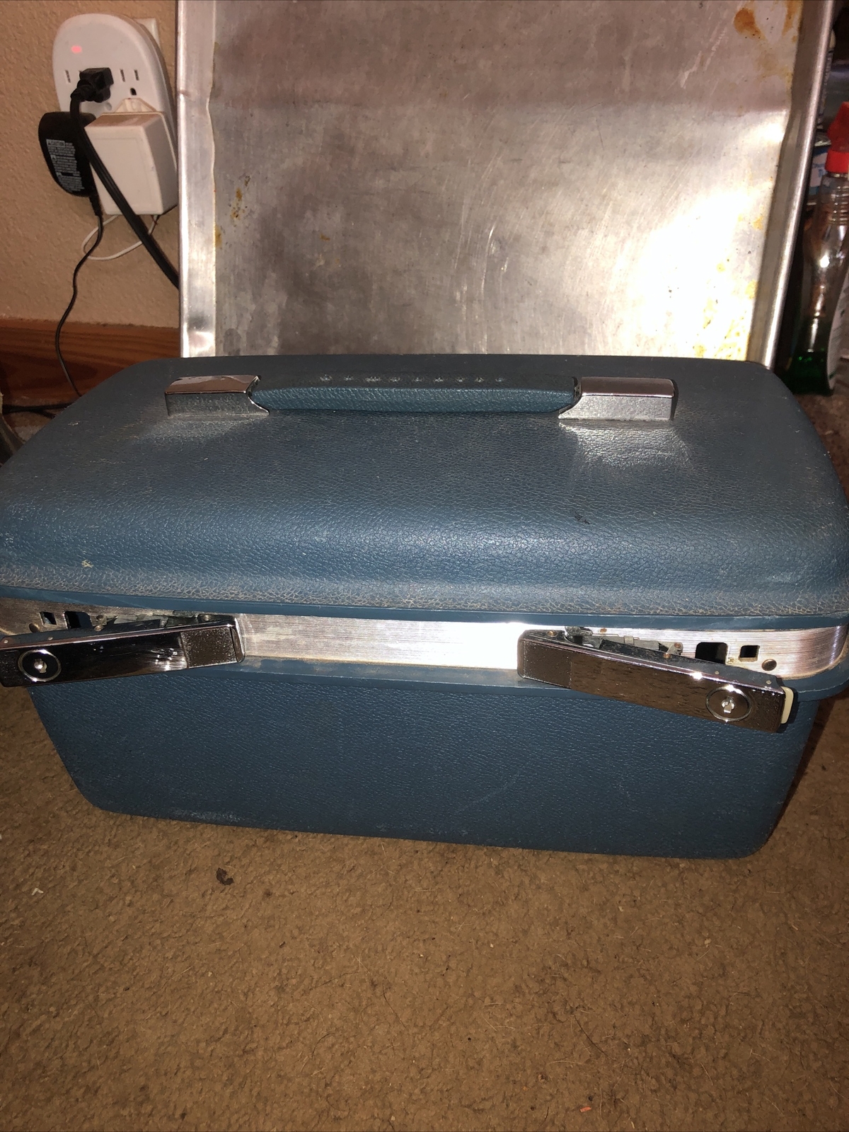 Vintage Classic Blue Samsonite Saturn Hard Makeup Train Case Luggage